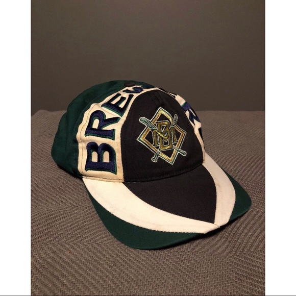 Other - Milwaukee Brewers Vintage Retro Snapback Hat